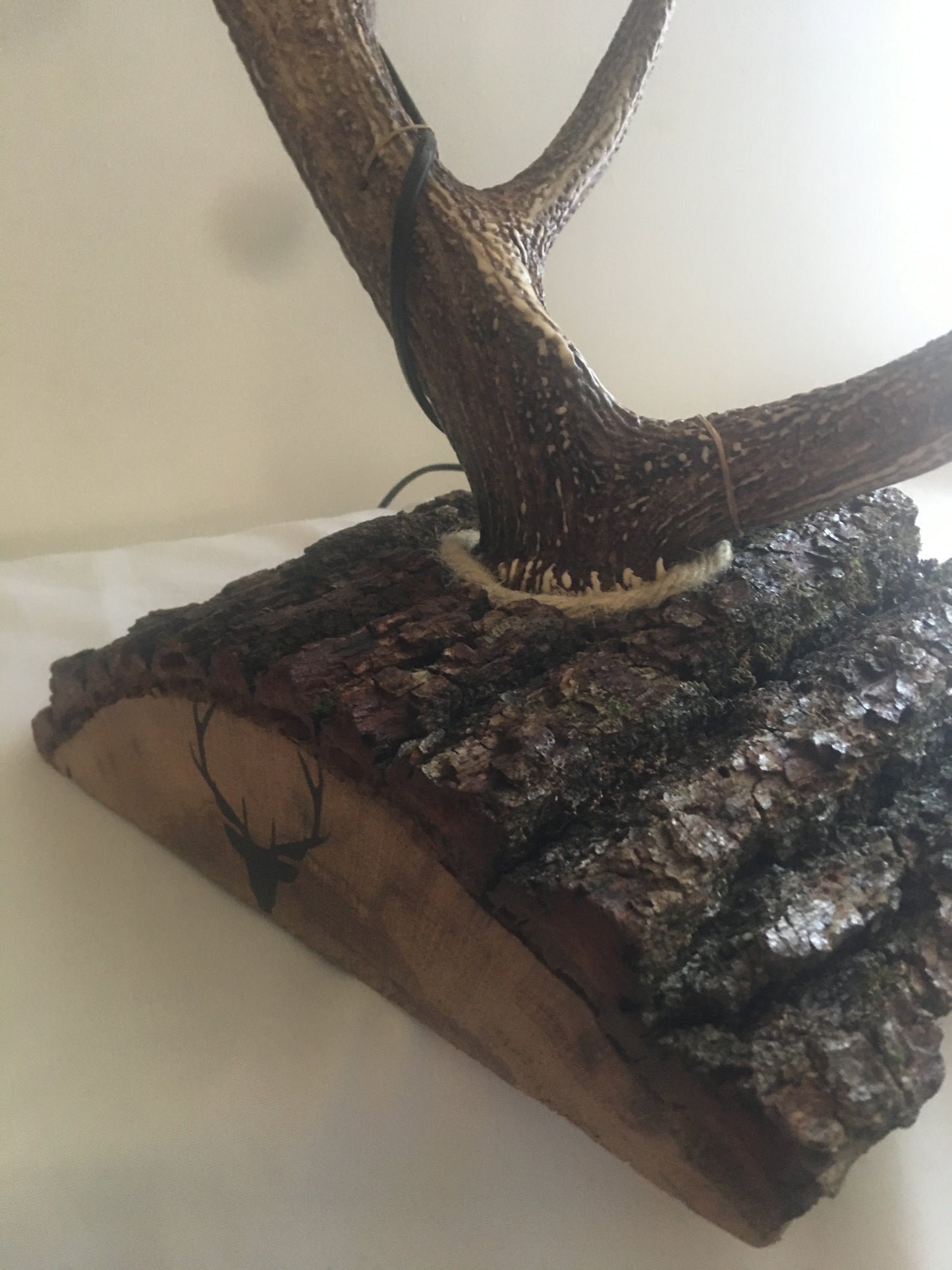 Lampe bois de cerf