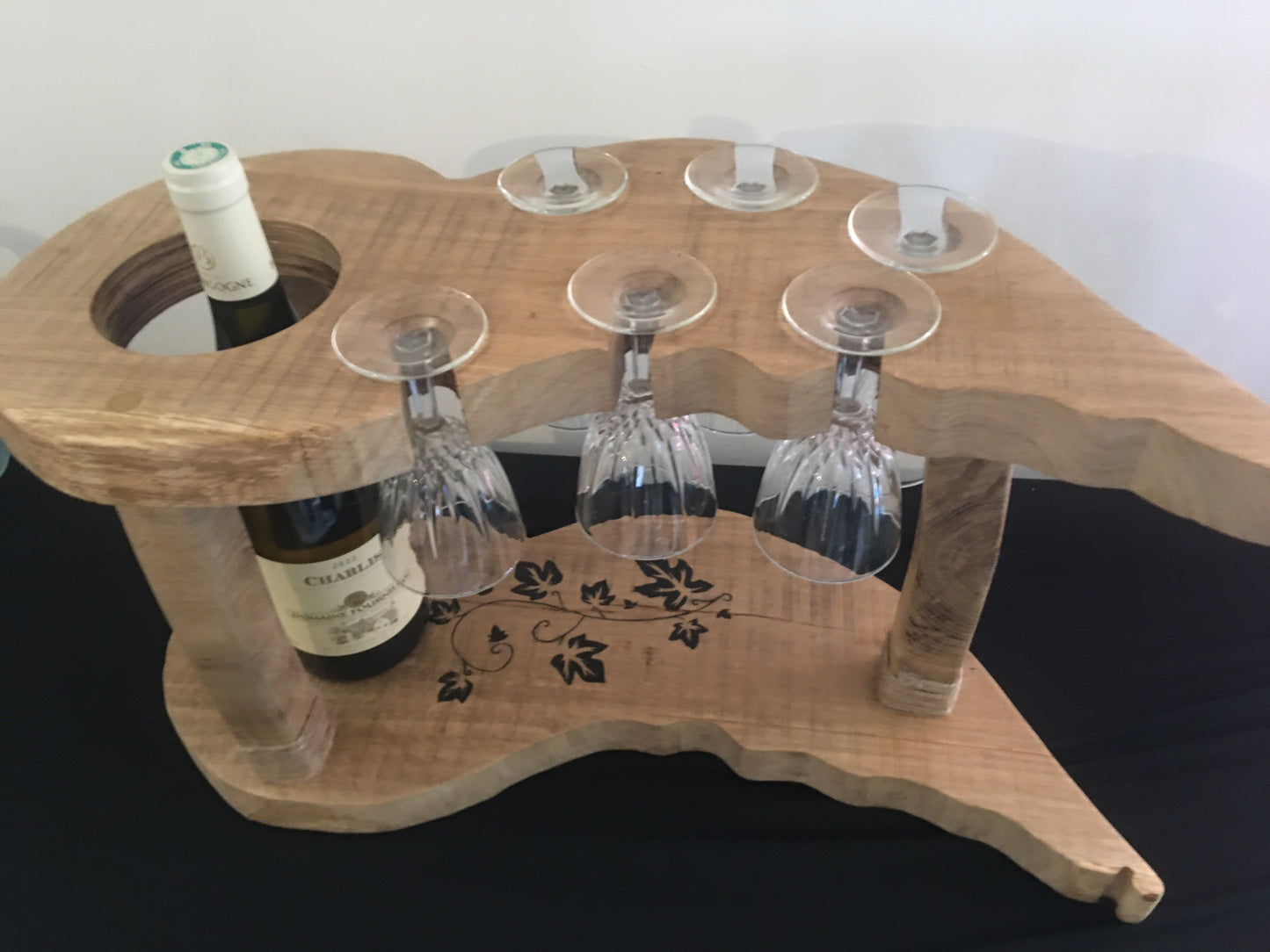 Support-bouteille et verres