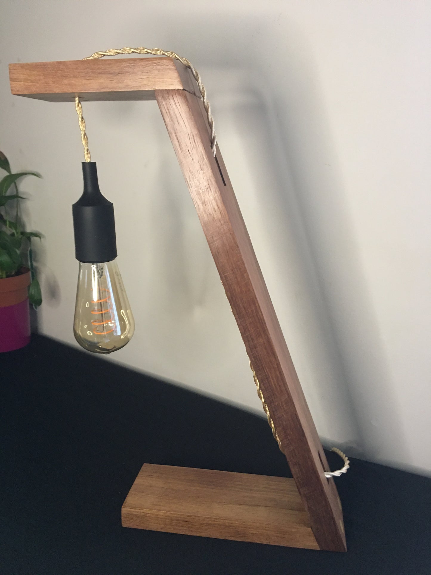 Lampe en bois de rose