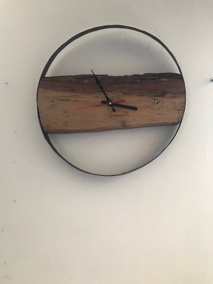 Horloge en chêne