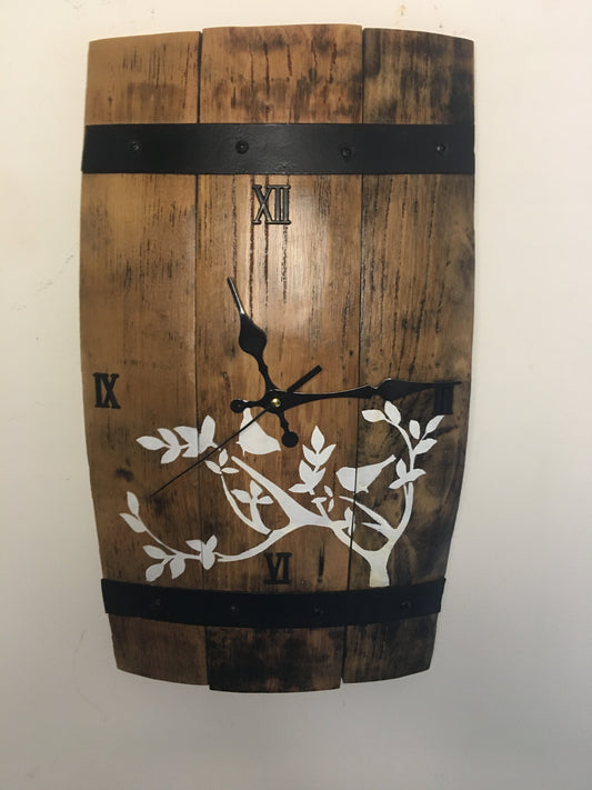 Horloge tonneau artisanale